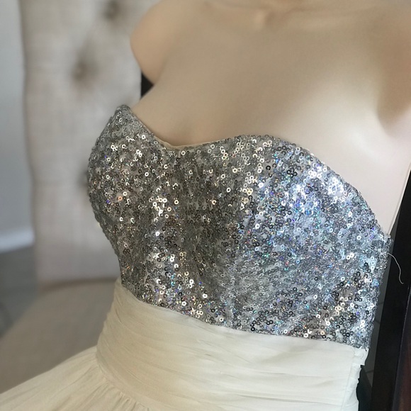 BEAUTIFUL PROM / PARTY DRESS - Picture 3 of 7